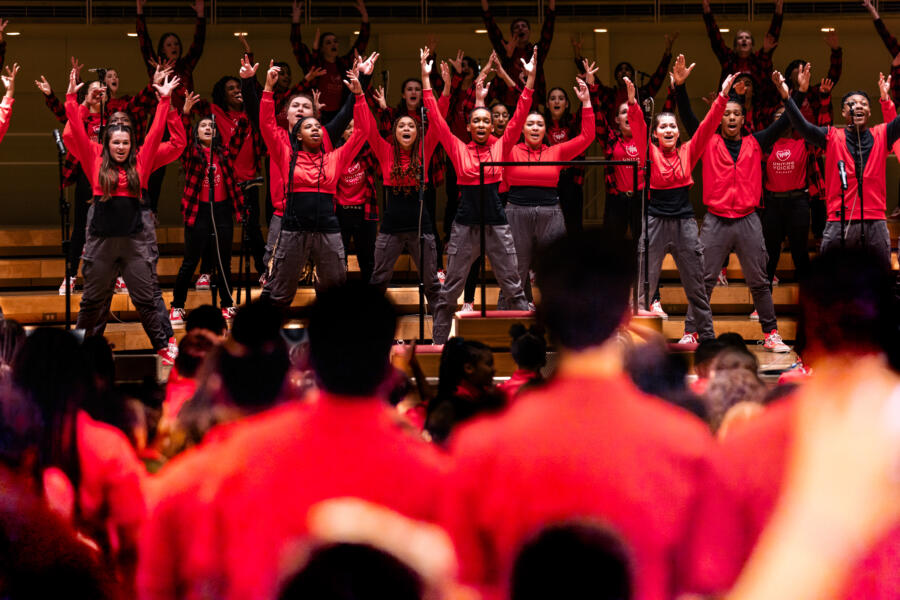 Uniting Voices Chicago Presents Winter Glow! a Festive Concert at Chicago Symphony Center