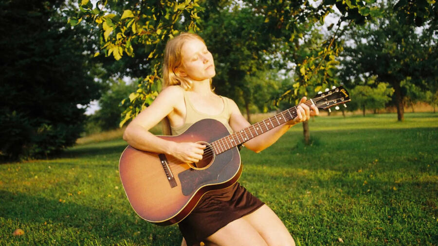 Alice Phoebe Lou – Oblivion Tour