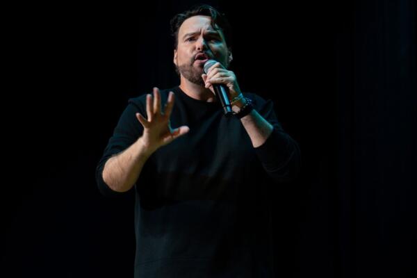 El George Harris – El Pueblo de Uno Tour