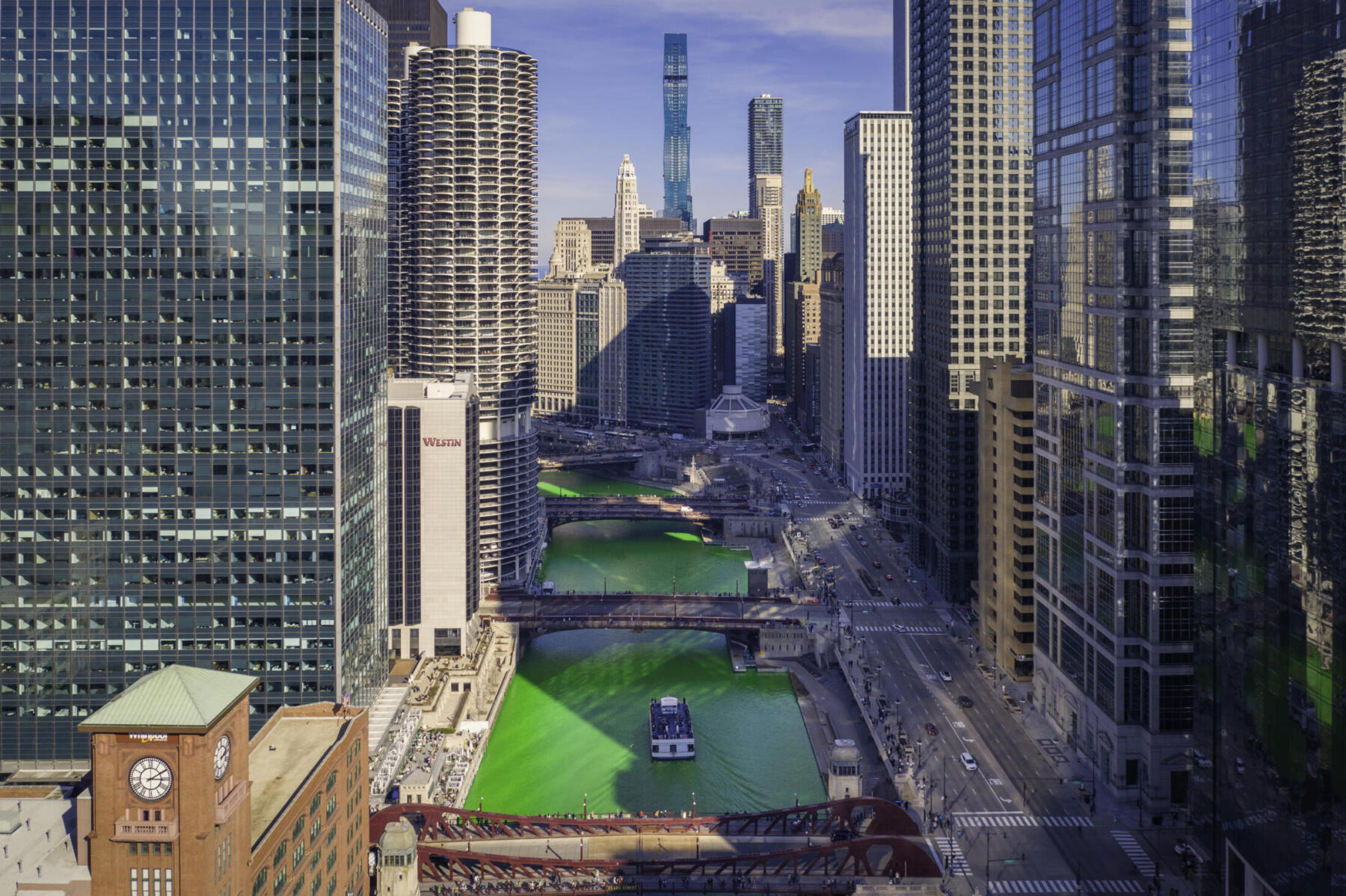 St. Patrick’s Day Chicago Green River Dyeing