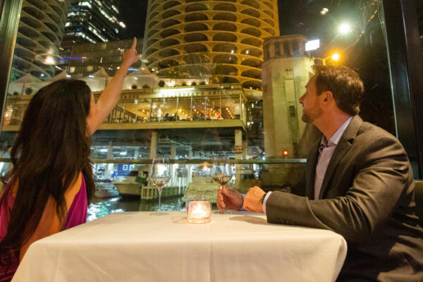 City Experiences dinner cruise on the Chicago River