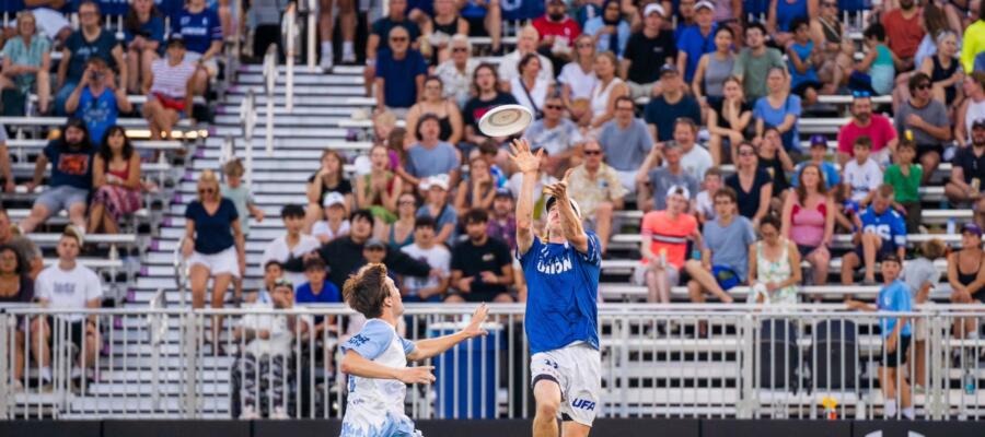 Pro Frisbee Game: Chicago vs New York