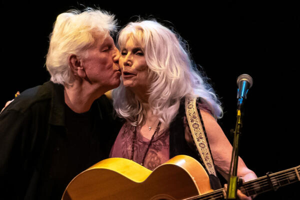 Emmylou Harris & Graham Nash Live In Concert