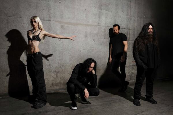 The Pretty Reckless – Dear God Tour
