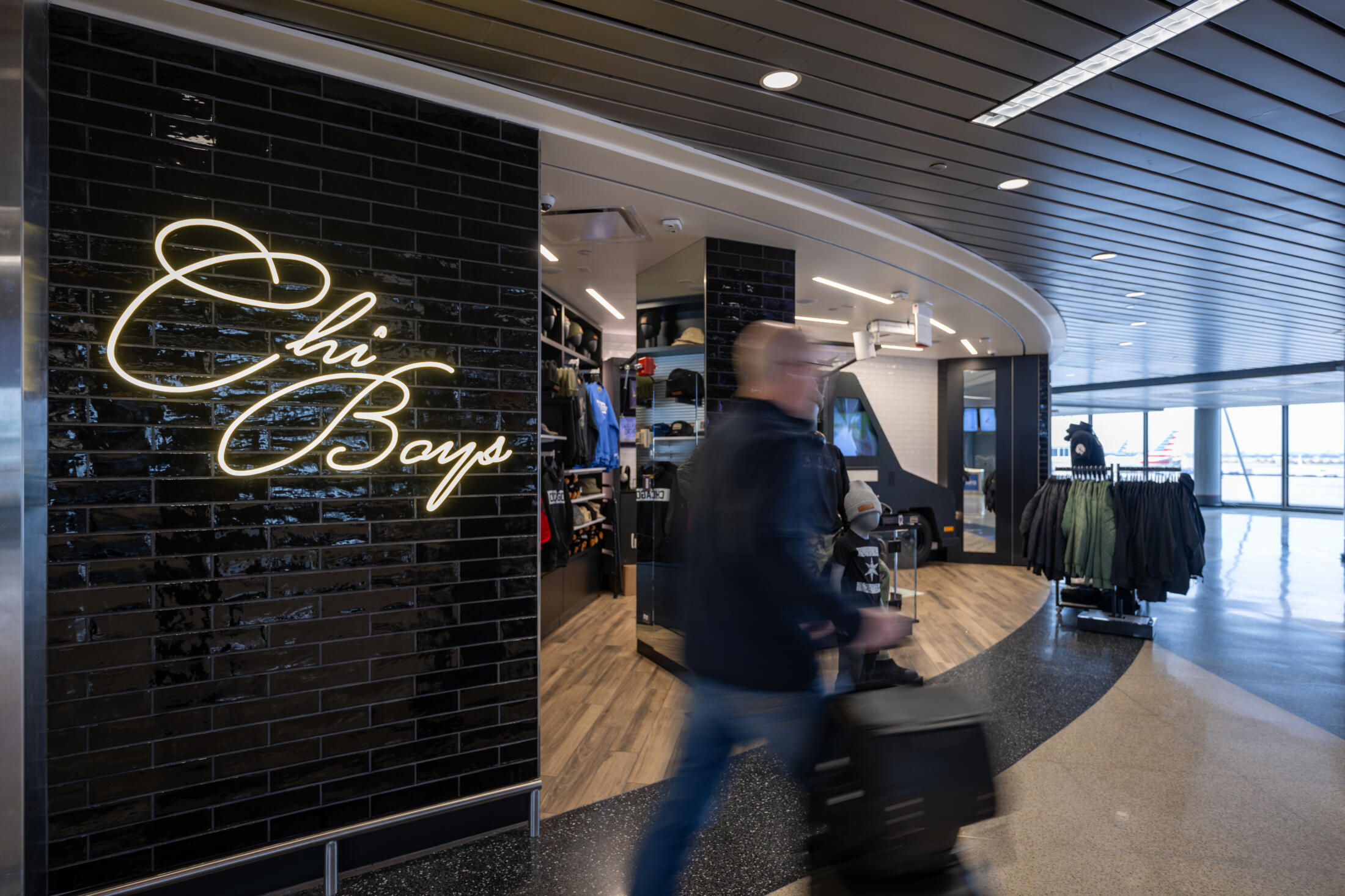 Top airport shops for Chicago souvenirs