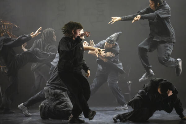 Chicago Cultural Center Dance Studio Residency