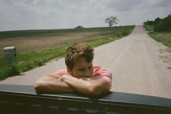 Ryan Beatty – Arms Over Armor