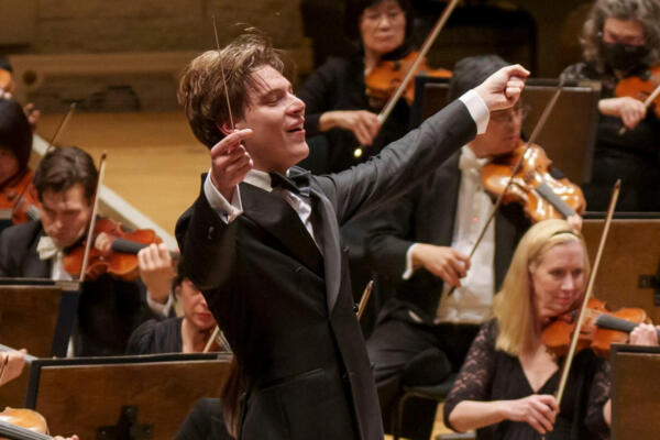 Mäkelä Conducts Mahler 9