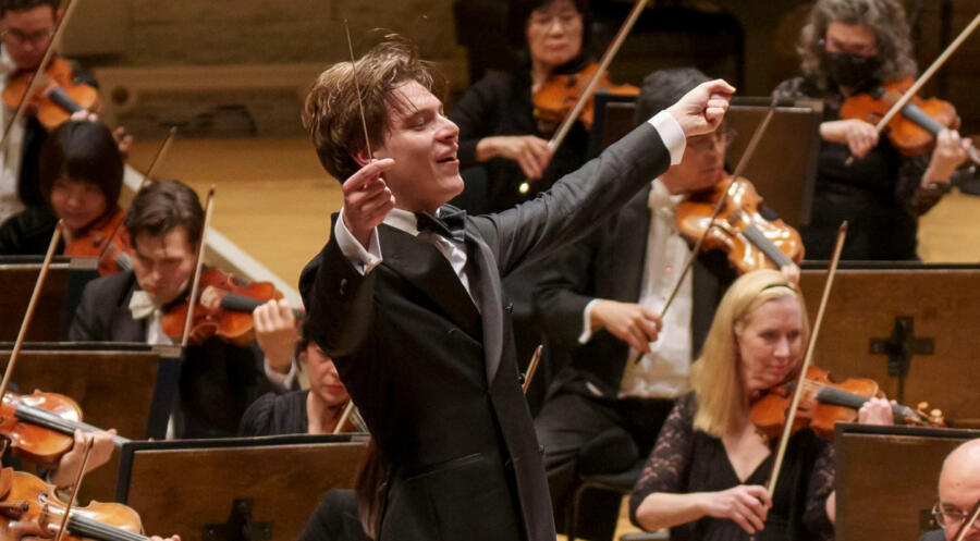 Mäkelä Conducts Mahler 9