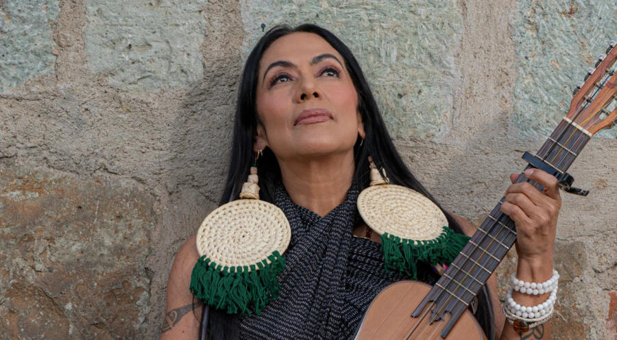 Lila Downs: Cambias mi Mundo