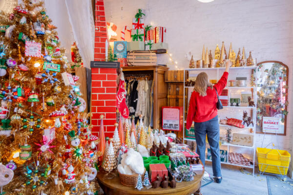 Festive Collective in Chicago’s Logan Square neighborhood; photo by Kathleen Hinkel