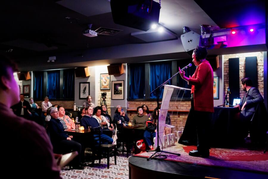 Write Club Chicago Launches its 17th Season of ‘Live Lit’ at GMan Tavern